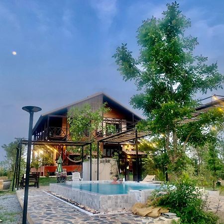 Rang Robin Farmstay With Swimming Pool Ban Wang Muang Ngoại thất bức ảnh